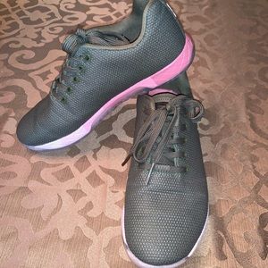 Women’s NoBull Trainers Army Green w/Gradient Pink